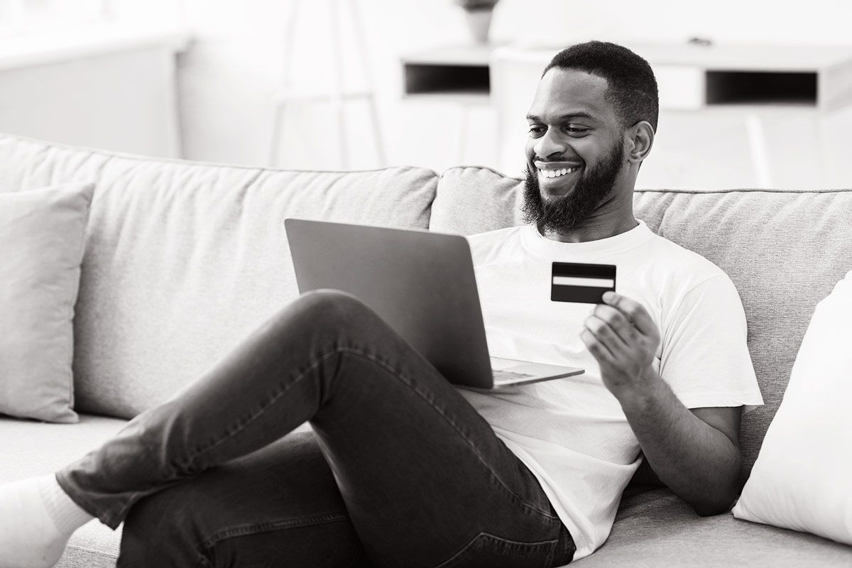 Retail Digital Accounts - online shopper