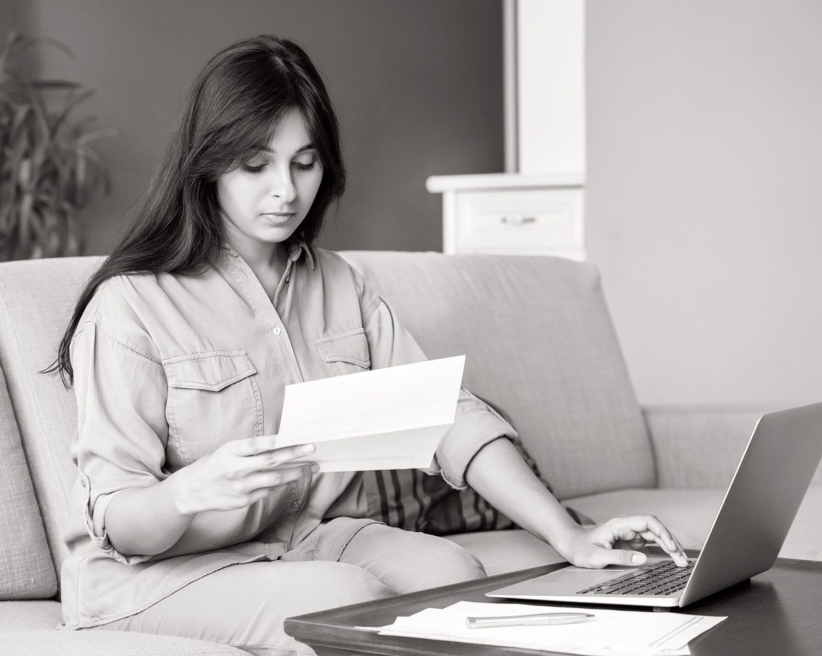 Retail Digital Accounts - online shopper